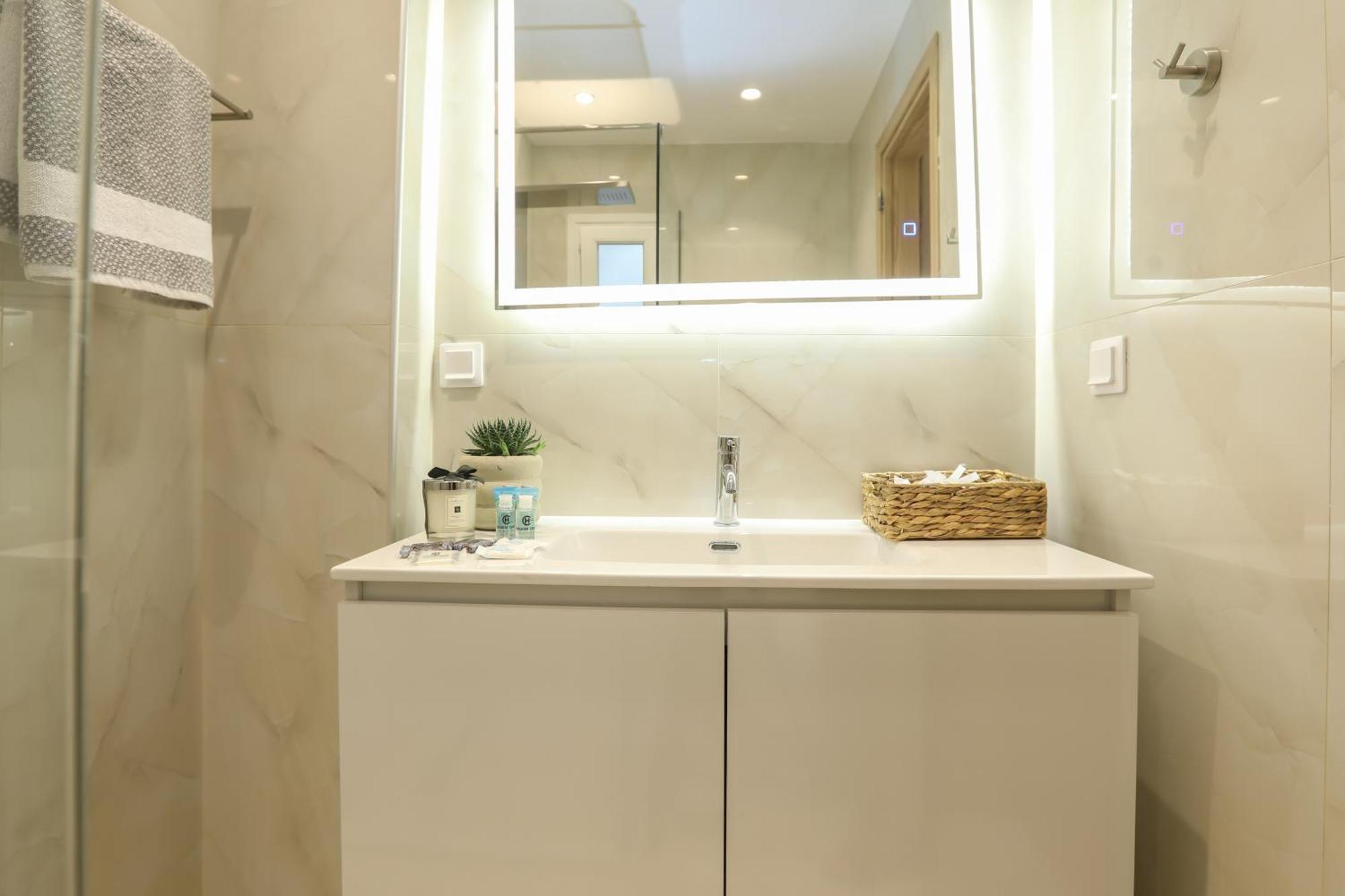 Olive Luxury Apartment *